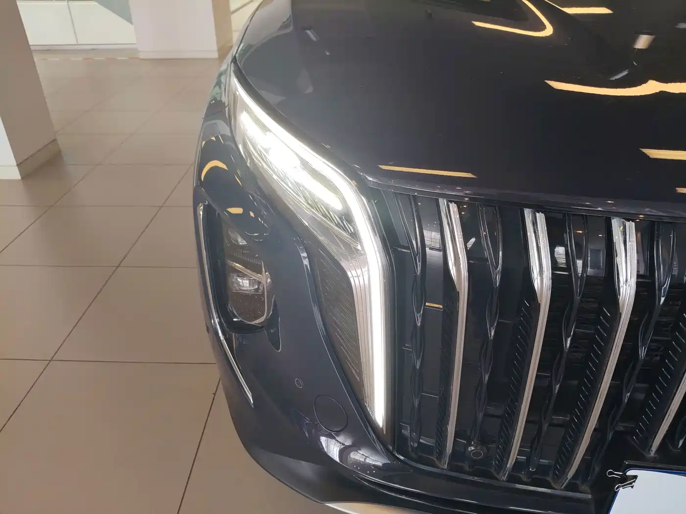 2023 Hongqi HS7