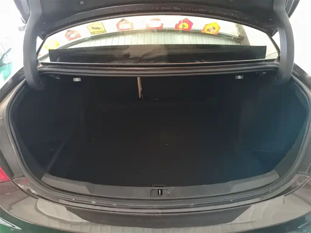 Buick LaCrosse 2016 Facelift 20T Leading фото 16
