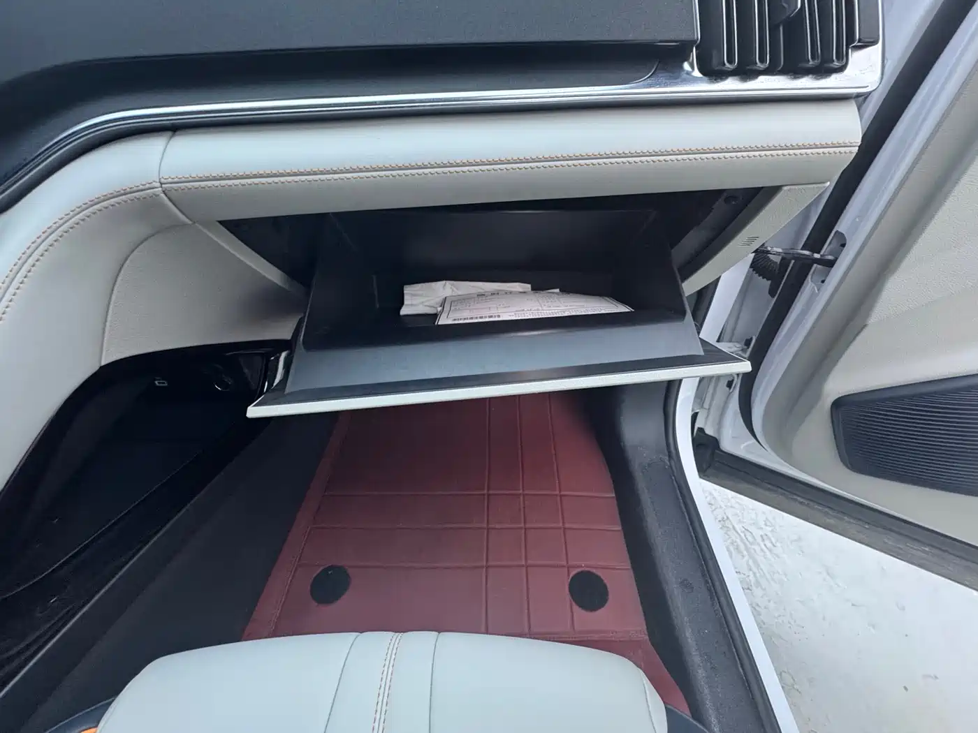 BYD Song PLUS PHEV 2024 Glory Edition DM-i 110km Flagship фото 21