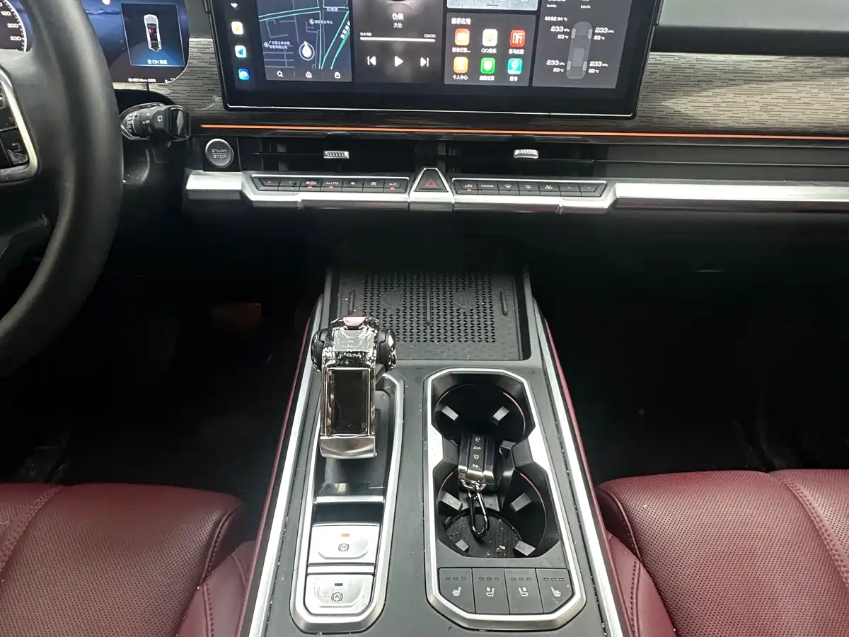 Tank 400 New Energy 2024 Hi4-T Off-Road Edition фото 7
