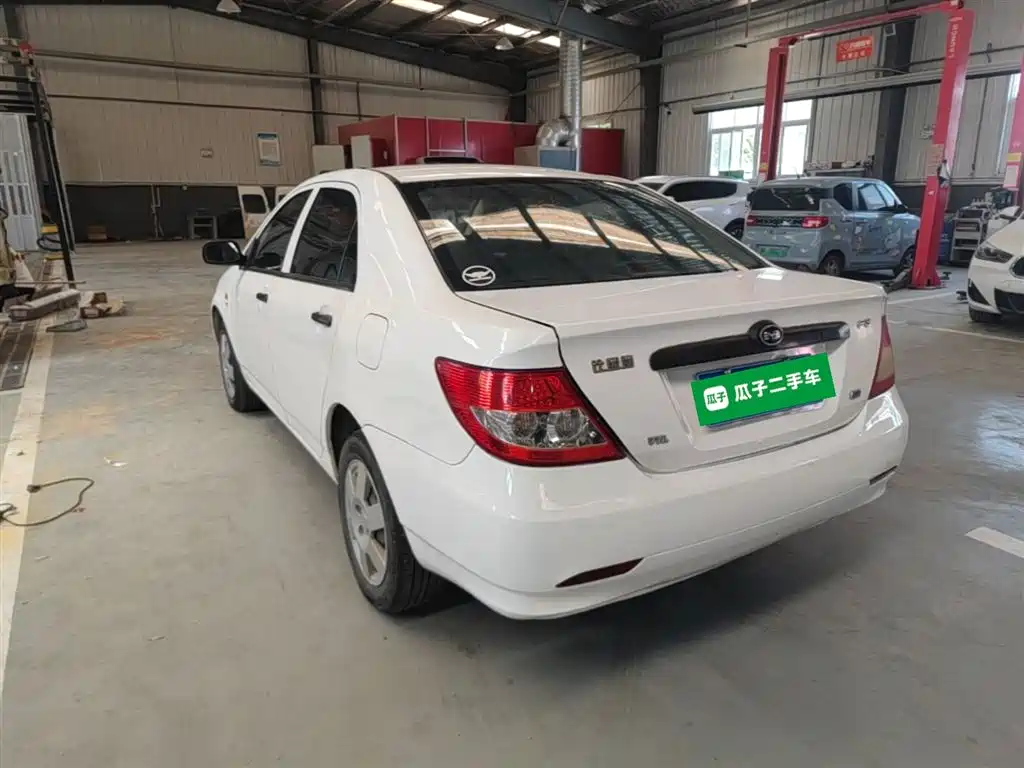 BYD F3 2012 Energy-saving Edition 1.5L Manual Comfort фото 23