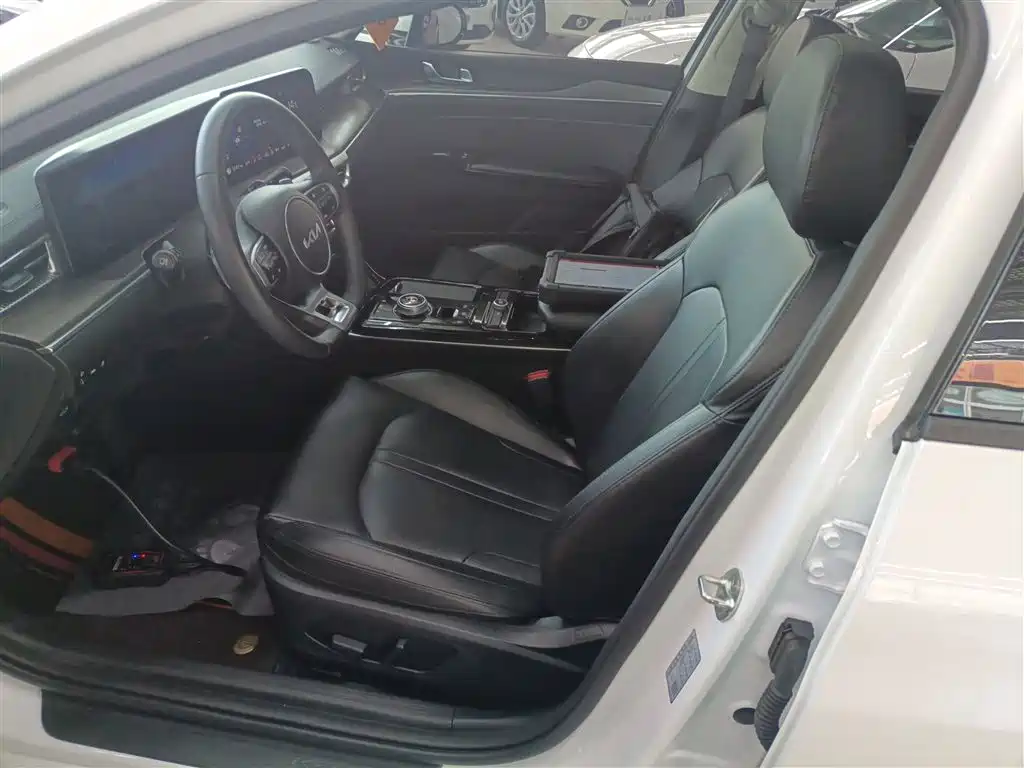 Kia K5 2021 270T CVVD Renewal Edition фото 12
