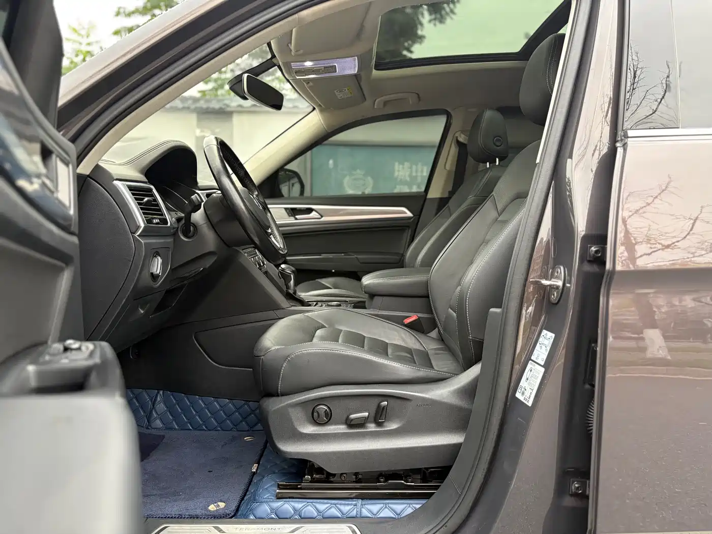 Volkswagen Teramont 2019 380TSI 4WD Luxury Edition China VI фото 10