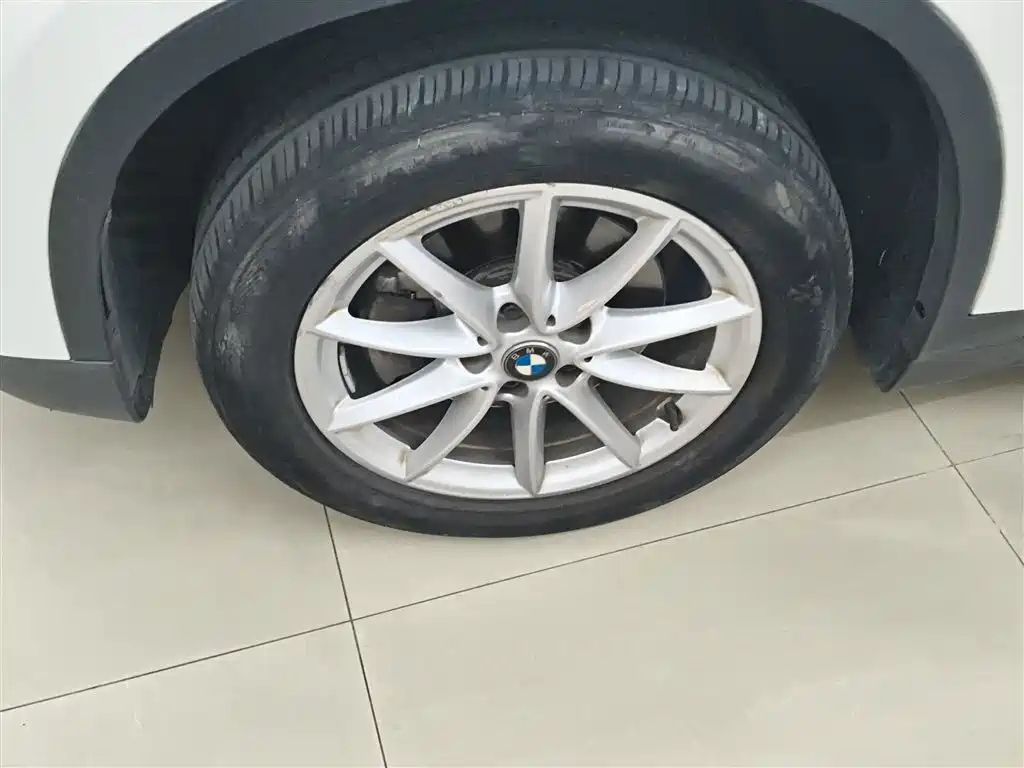 BMW X1 2019 sDrive18Li Fashion Model фото 24