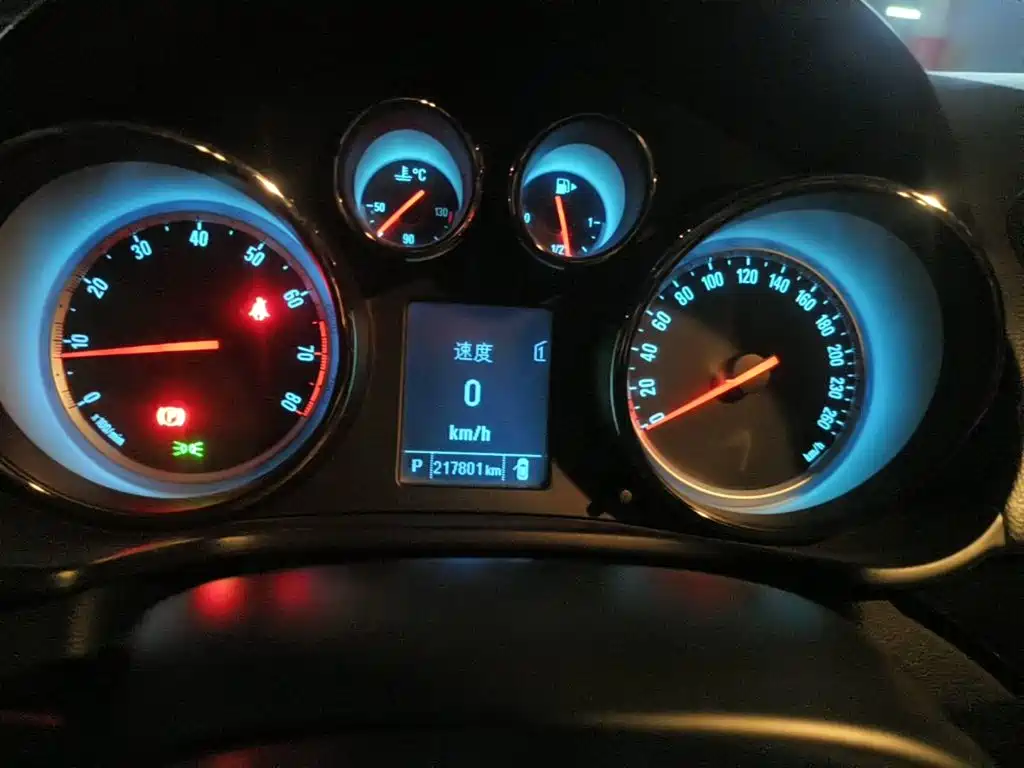 Фото 4 - Buick Regal