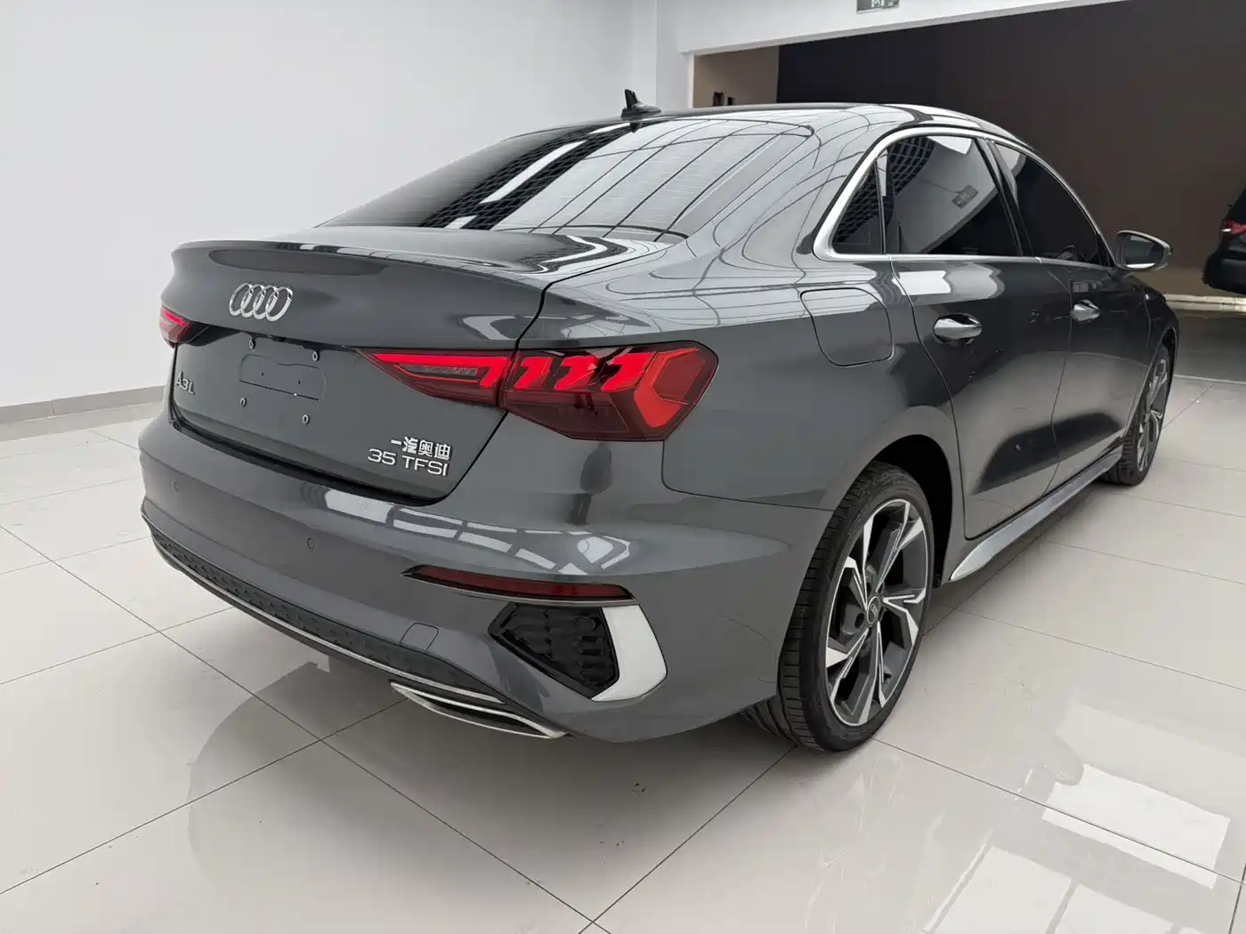 Audi A3 2023 Facelift A3L Limousine 35 TFSI Fashion Sport фото 4