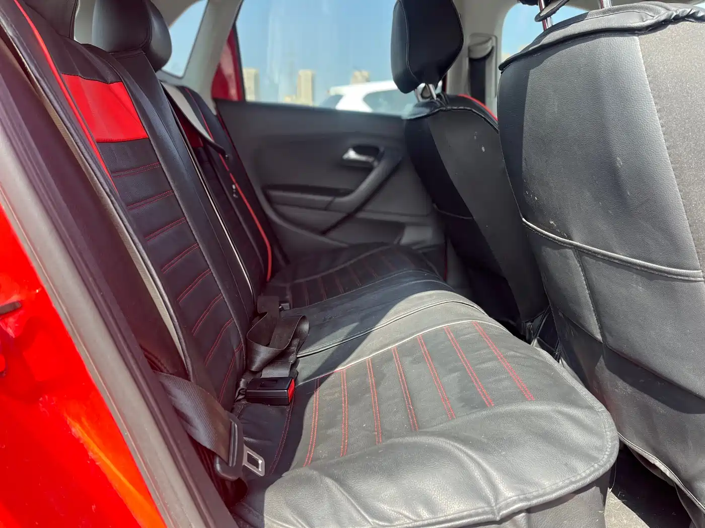Volkswagen Polo 2013 1.6L Automatic Comfort Edition фото 9