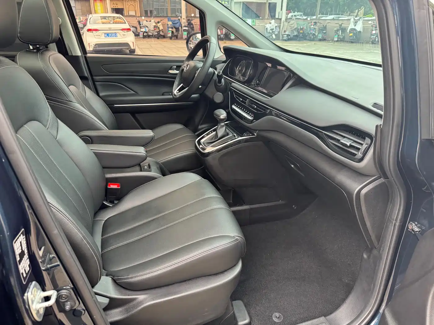 Фото 14 - GAC Trumpchi Trumpchi M6