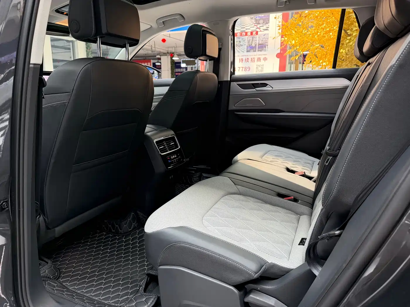 Volkswagen Talagon 2024 Model 380TSI 4WD R-Line Grand Touring Edition фото 11