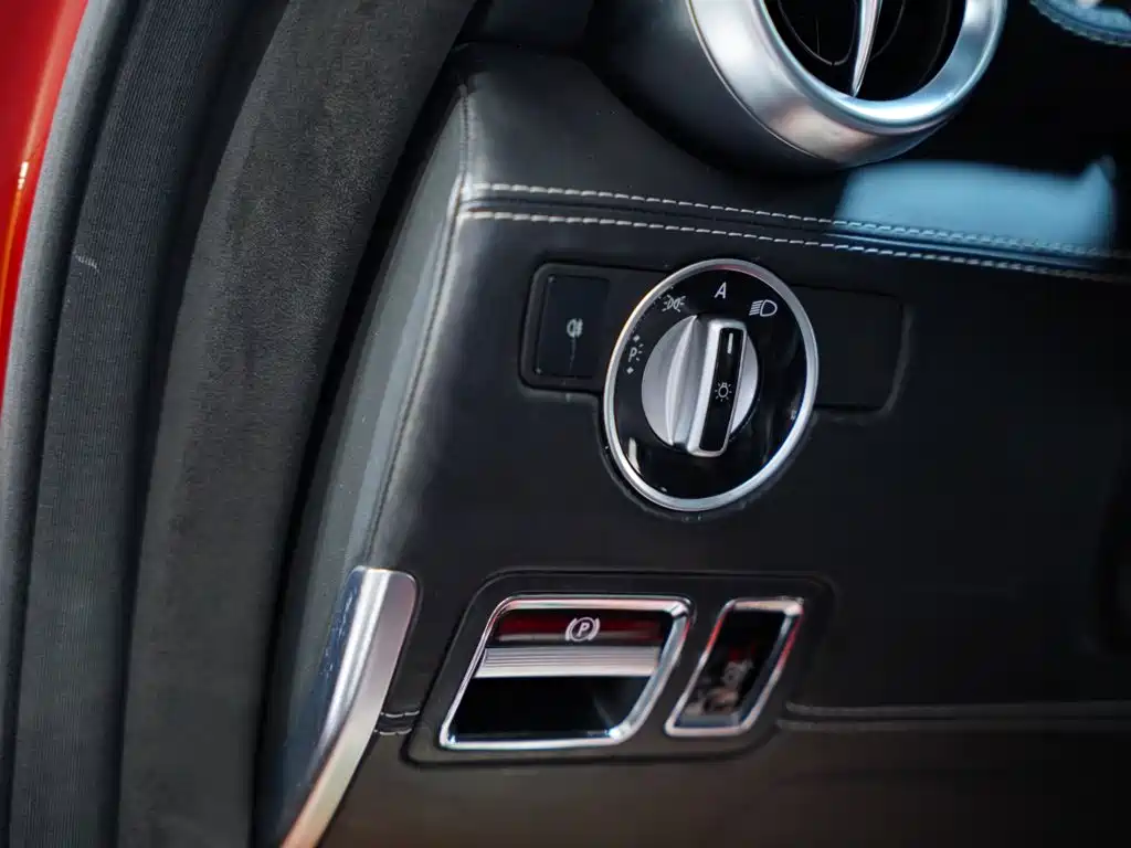 Mercedes-Benz SLS AMG 2012 2011 SLS AMG