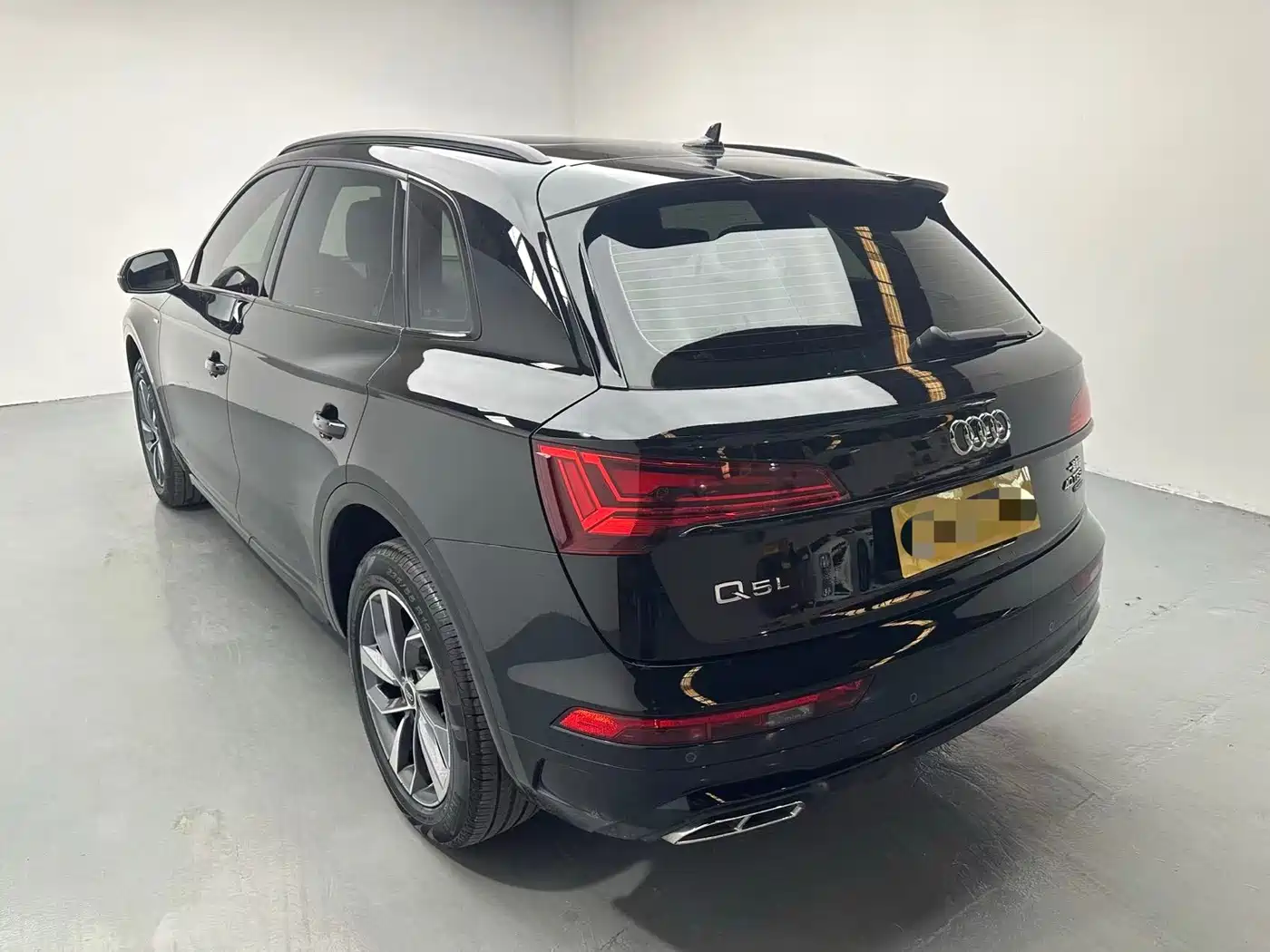 Audi Q5L 2024 Model 40 TFSI Luxury Dynamic фото 7
