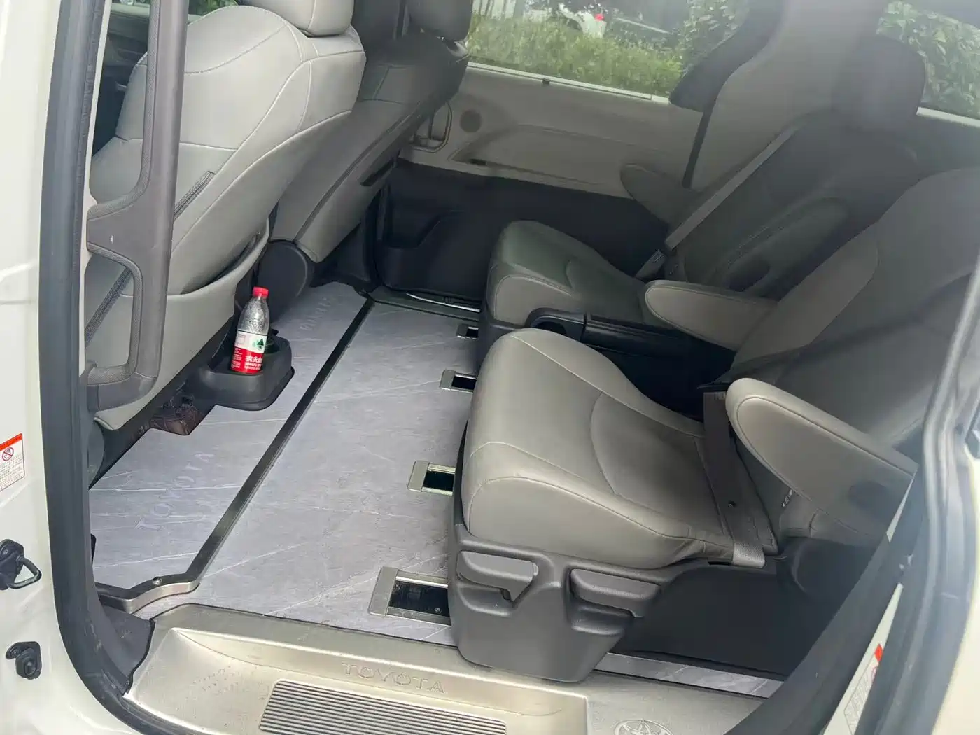 Toyota Granvia 2024 2024 2.5L Hybrid Comfort