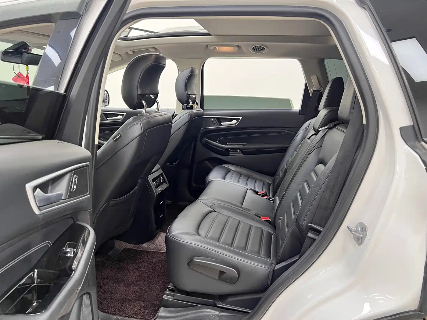 Ford Edge 2019 2018 EcoBoost 245 FWD Luxury 7-seater China V