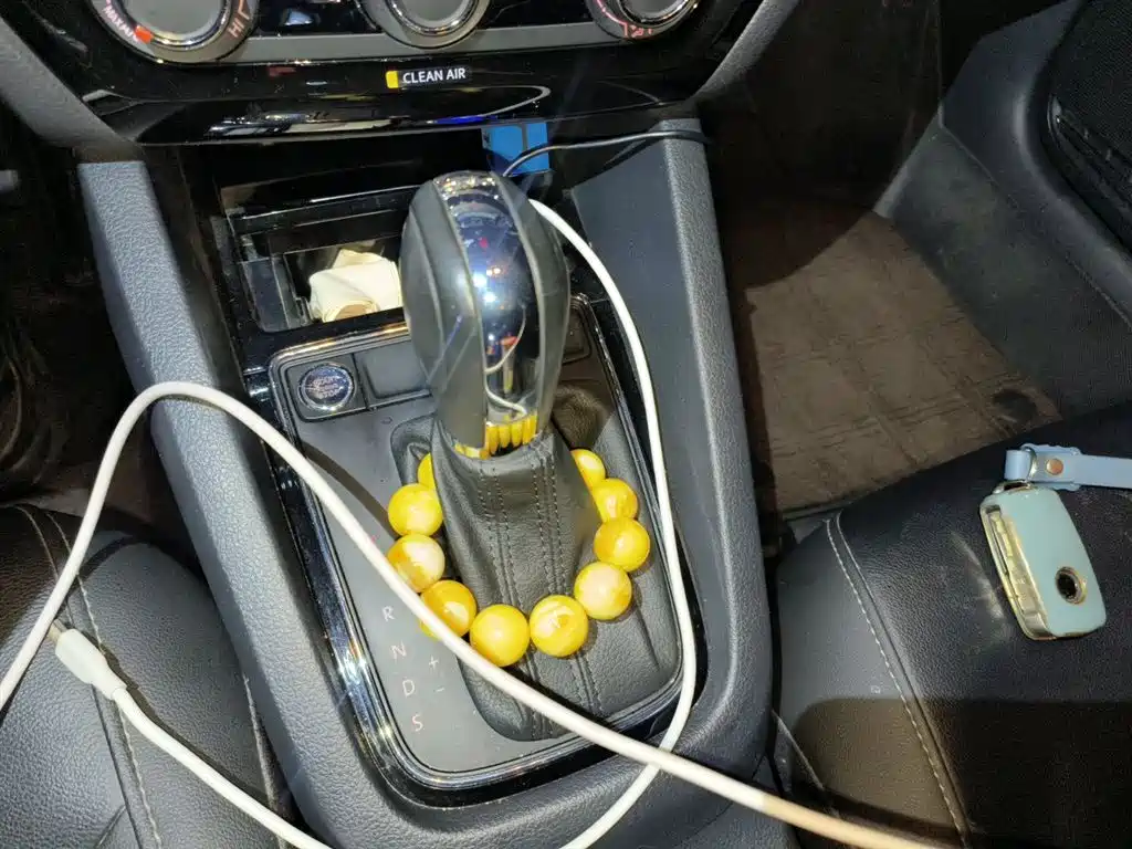 Volkswagen Sagitar 2018 280TSI DSG Spark Edition фото 15
