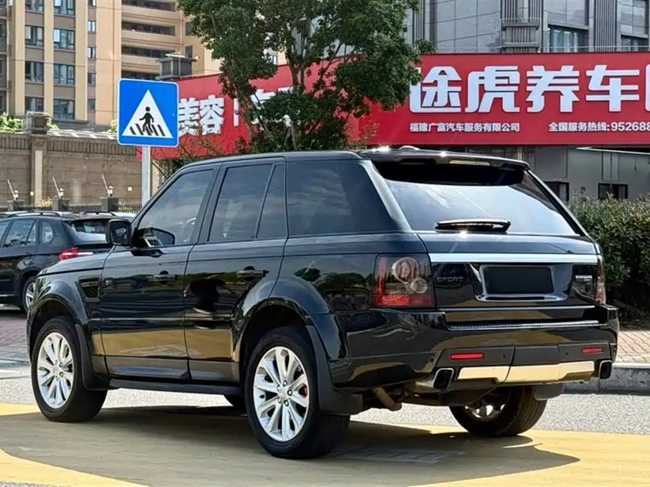 Land Rover Range Rover Sport 2012 3.0 TDV6 HSE Diesel Version фото 4