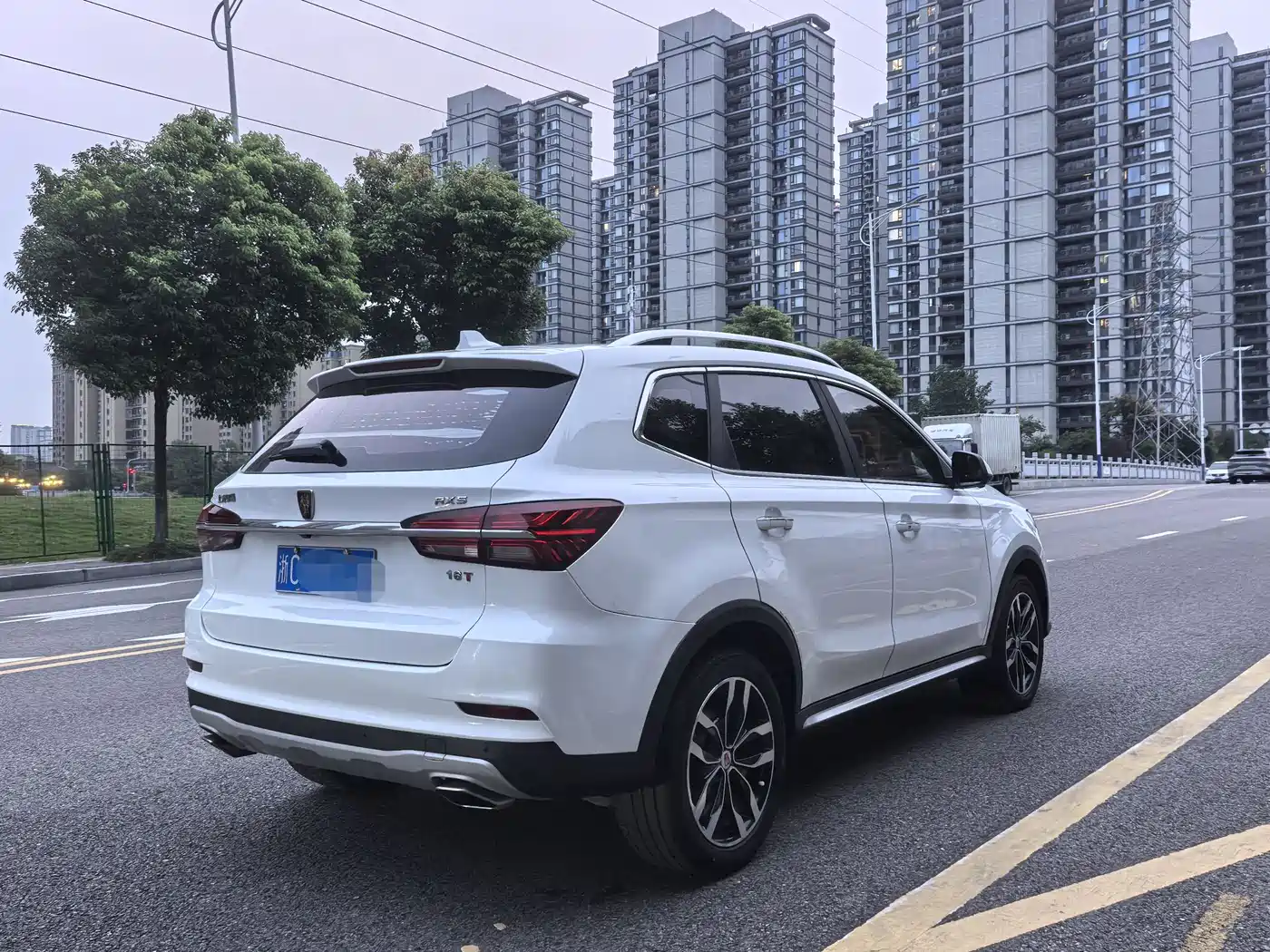 Фото 4 - Roewe RX5
