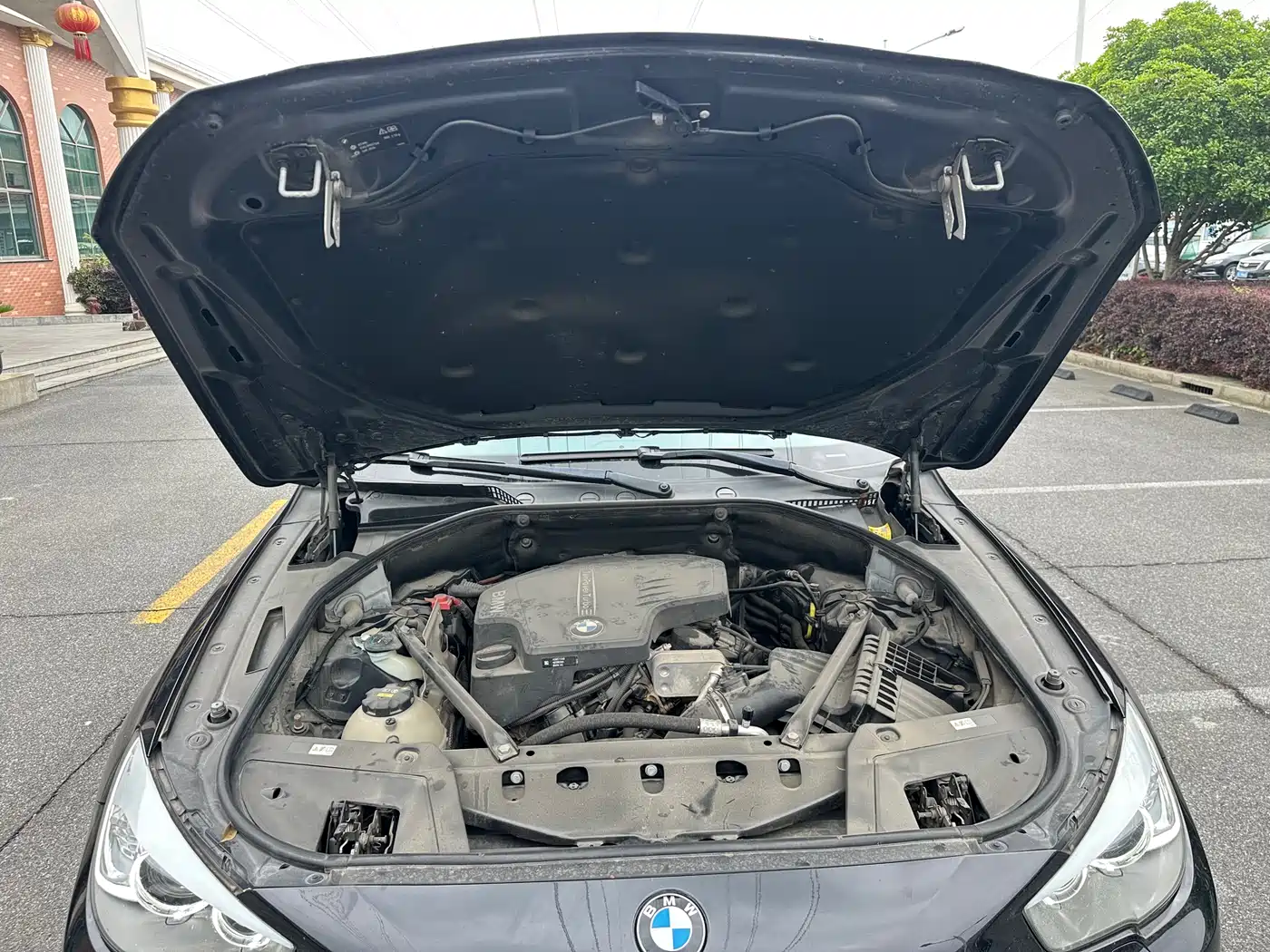 BMW 5 Series GT 2015 528i Leading фото 37