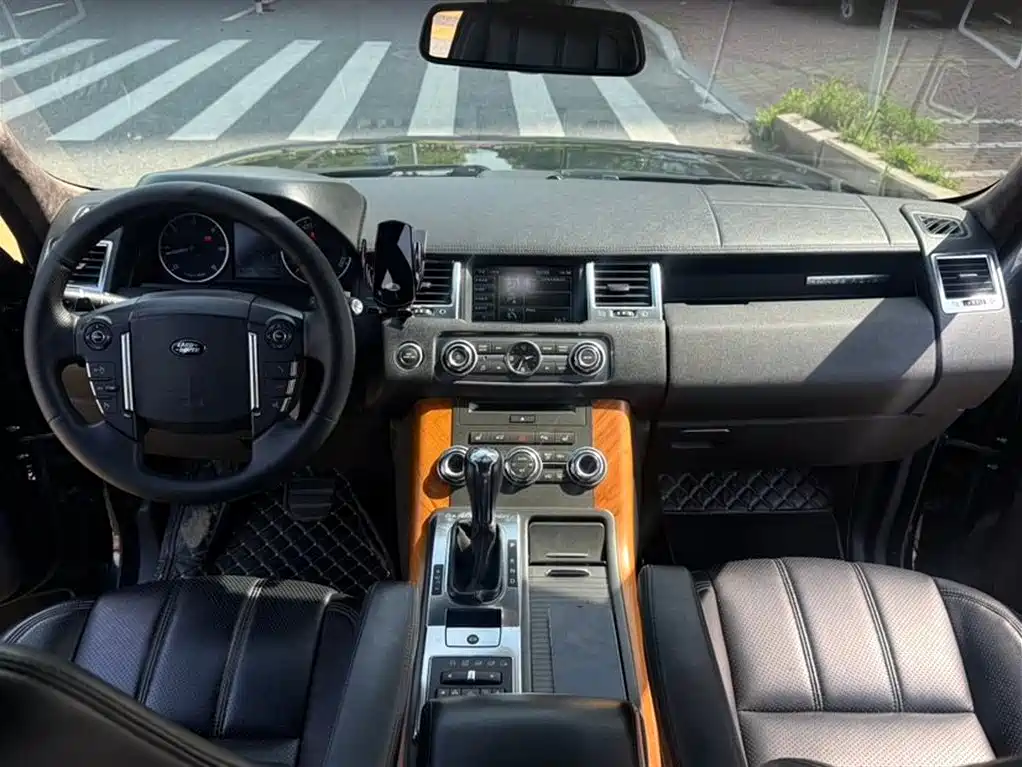 Land Rover Range Rover Sport 2012 3.0 TDV6 HSE Diesel Version фото 7