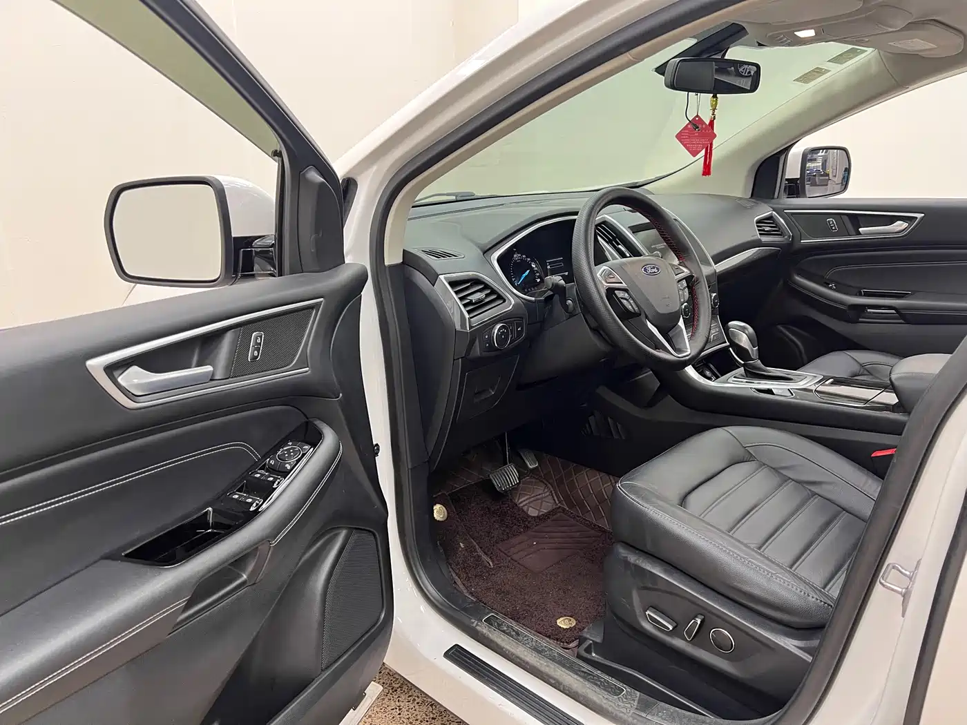 Ford Edge 2019 2018 EcoBoost 245 FWD Luxury 7-seater China V