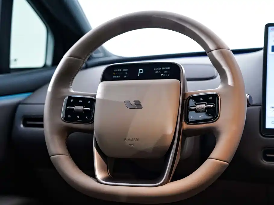 Li Auto i6 2025 2025 4WD Base Model