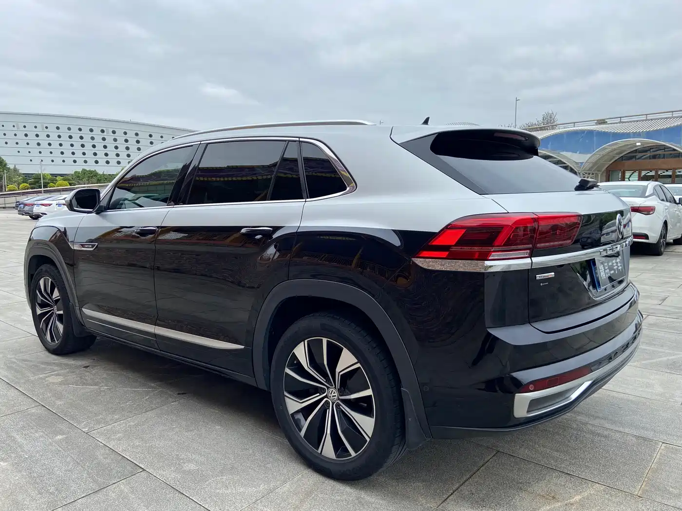 Volkswagen Teramont 2019 Model Teramont X 380TSI 4WD Prestige Luxury Edition фото 7