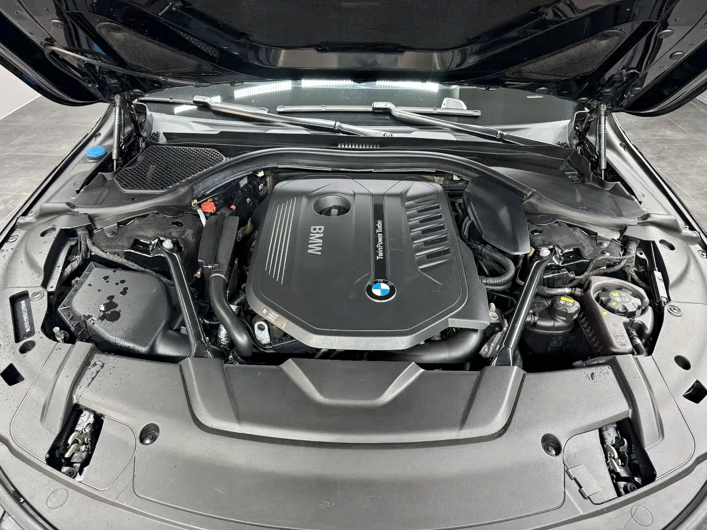 Фото 22 - BMW 7 Series
