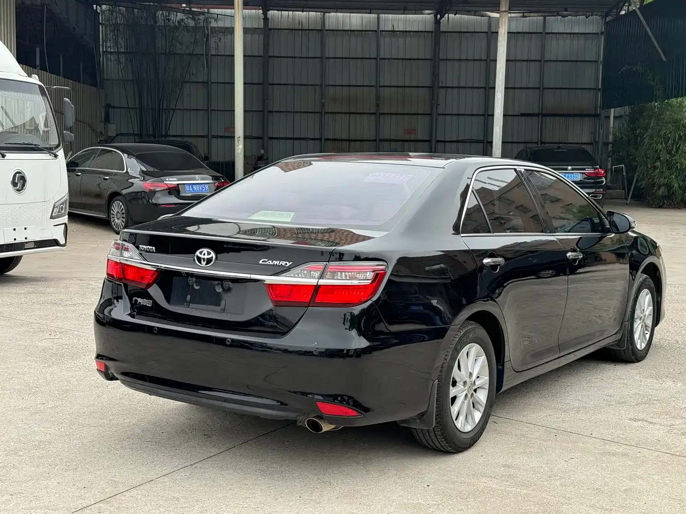 Toyota Camry 2015 2.0E Elite Edition фото 7
