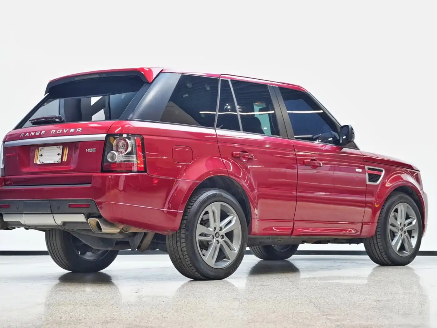 Land Rover Range Rover Sport 2013 5.0 NA V8 HSE Red Limited Edition фото 10