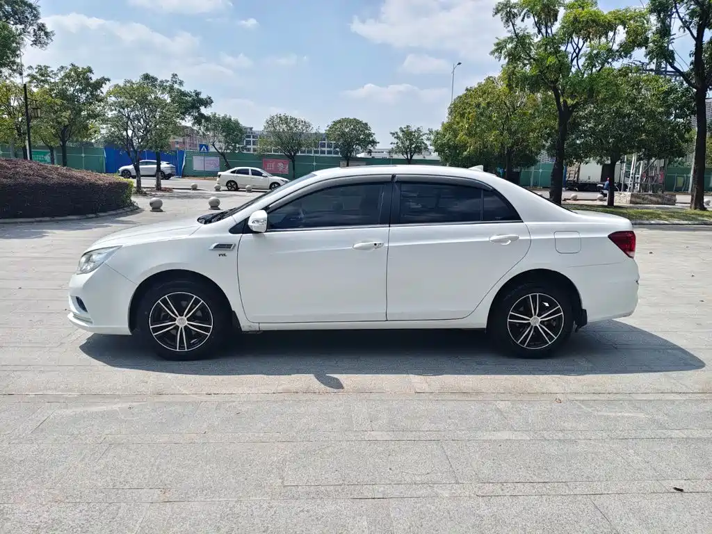BYD Surui 2017 2015 Facelift 1.5L Manual Luxury