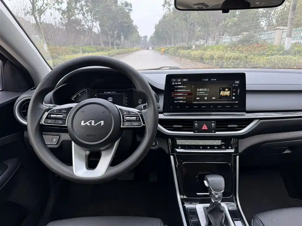 Kia K3 2021 Facelift 1.5L CVT Fashion Edition фото 11