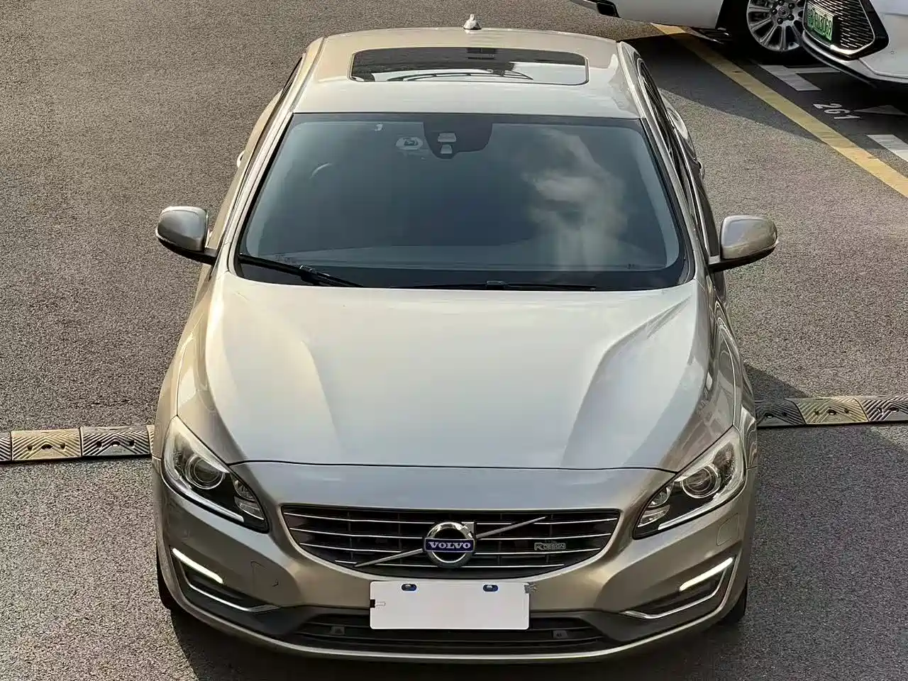 Volvo S60 (Import) 2013 2014 T5 Elegance Edition