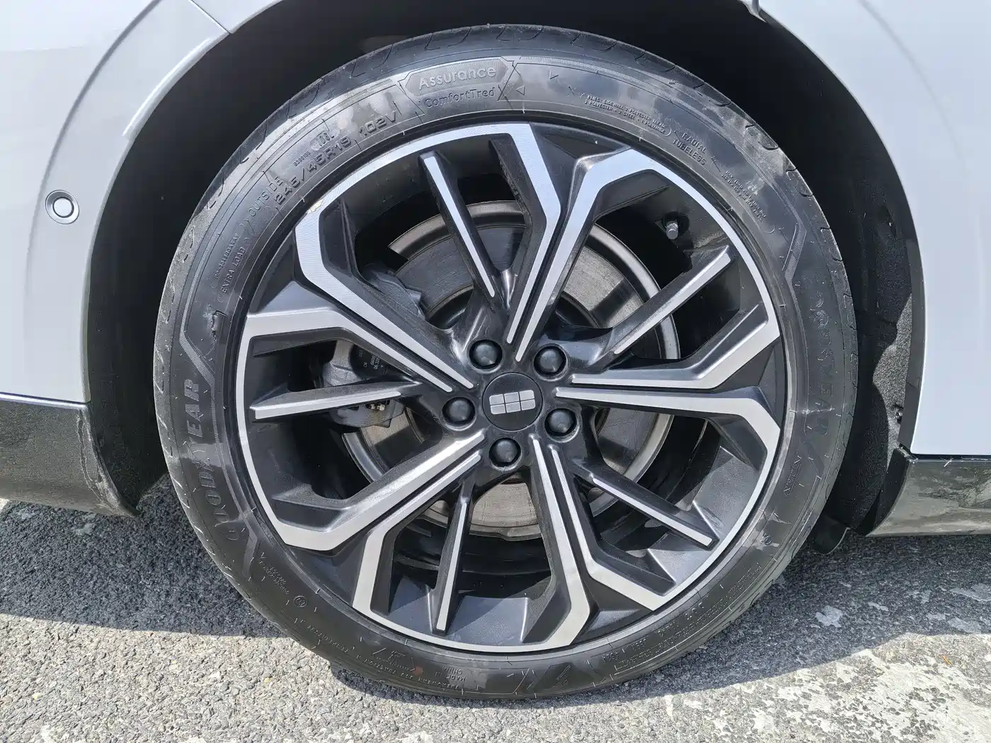 Geely Galaxy Galaxy E8 2025 700km Long Voyage Smart Drive Edition фото 13