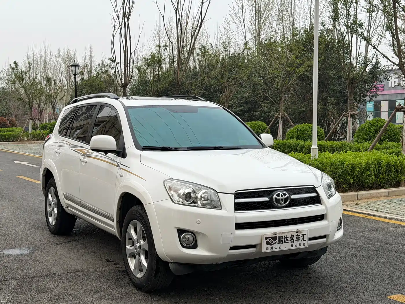 Toyota RAV4 Rongfang 2011 2.4L Automatic 4WD Luxury Edition фото 3