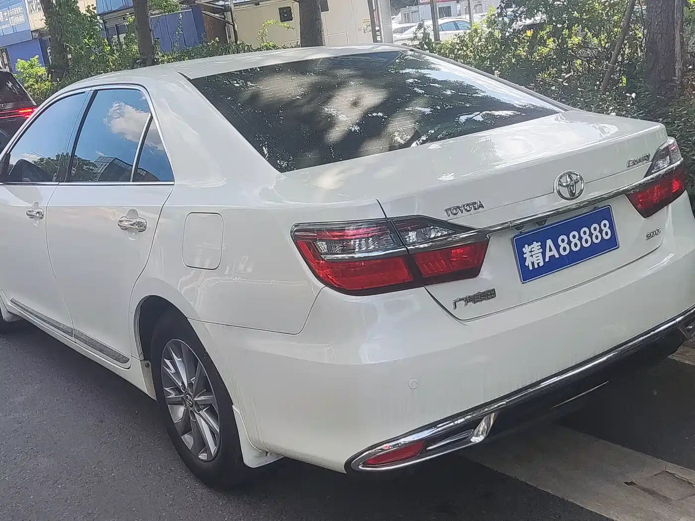 Photo 5 - Toyota Camry
