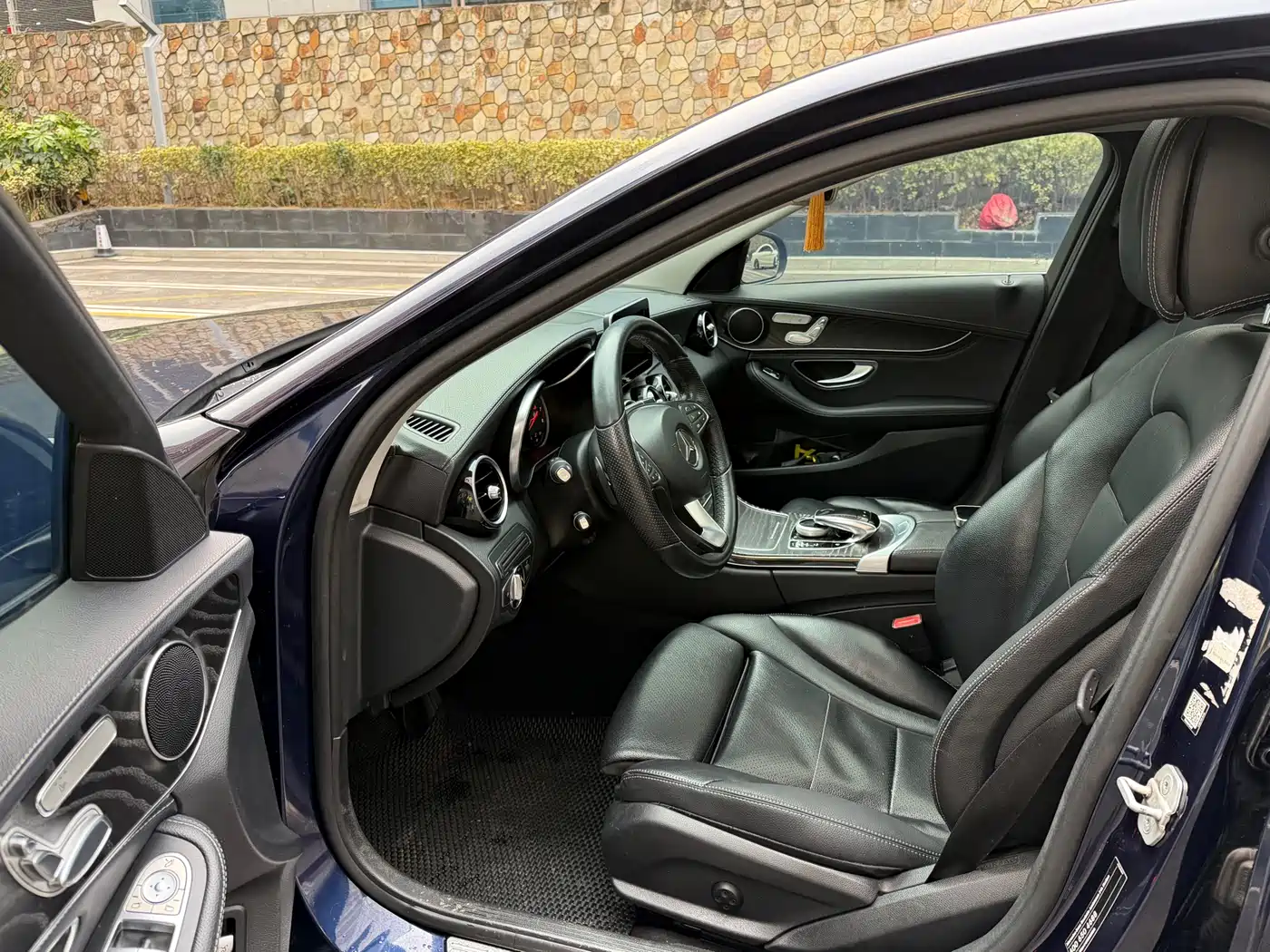 Mercedes-Benz C-Class 2015 Facelift C 200 L Sport фото 7