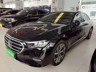 Mercedes-Benz E