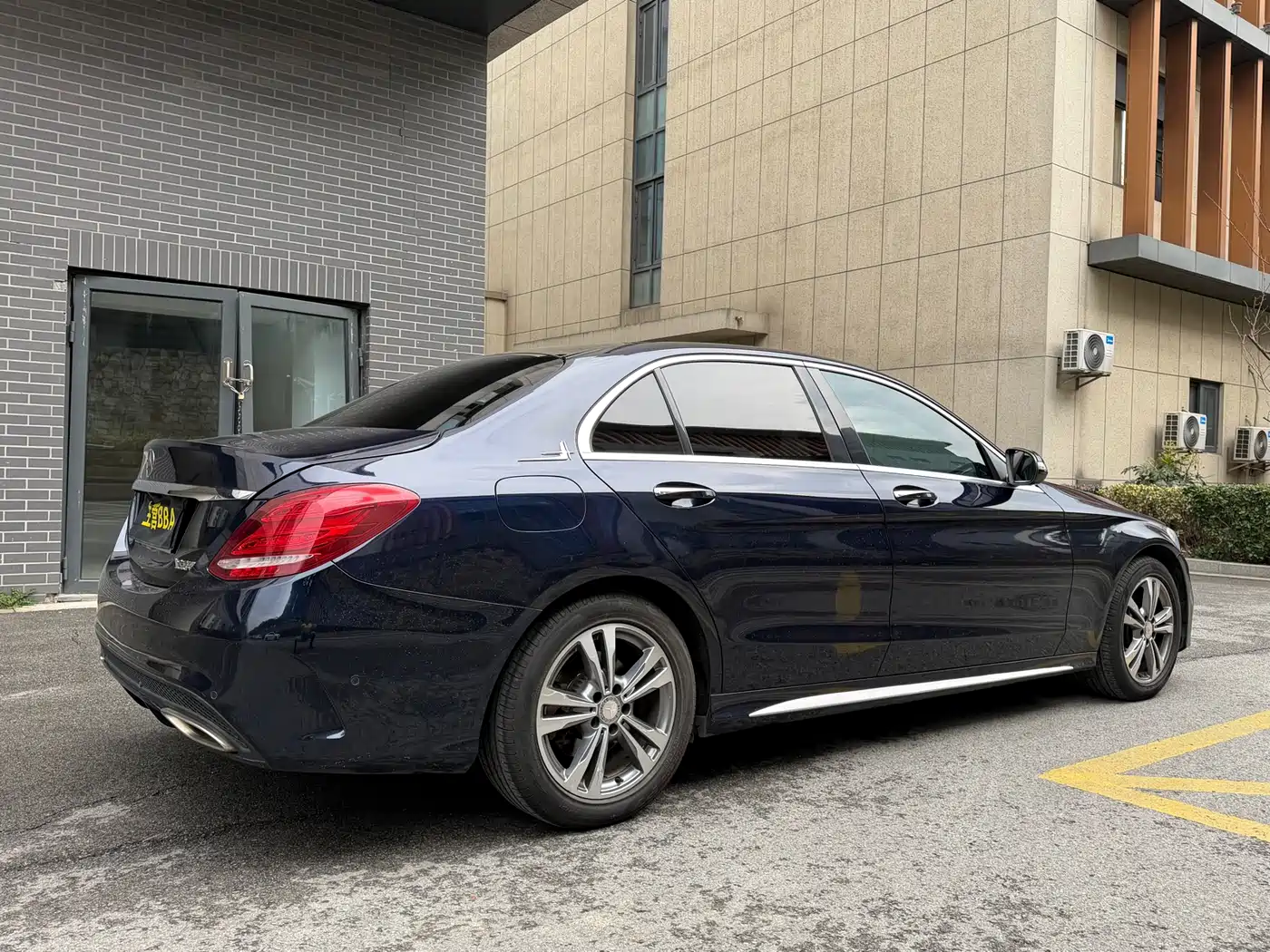 Mercedes-Benz C-Class 2015 Facelift C 200 L Sport фото 23