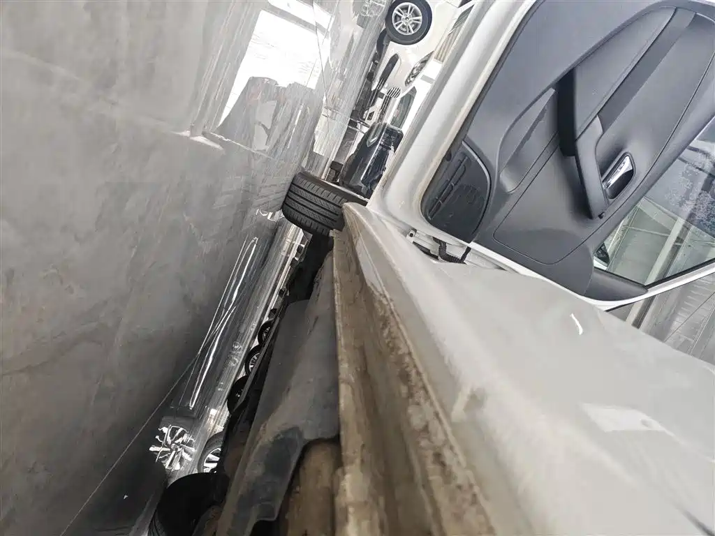 Volkswagen Polo 2016 1.6L Automatic Comfort фото 18