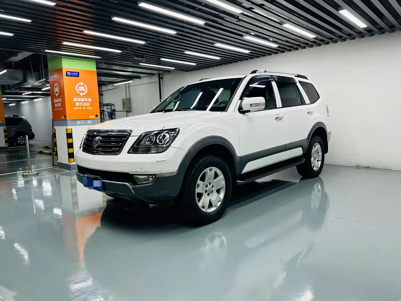 Kia Borego 2015 2015 3.8L Luxury Edition China V