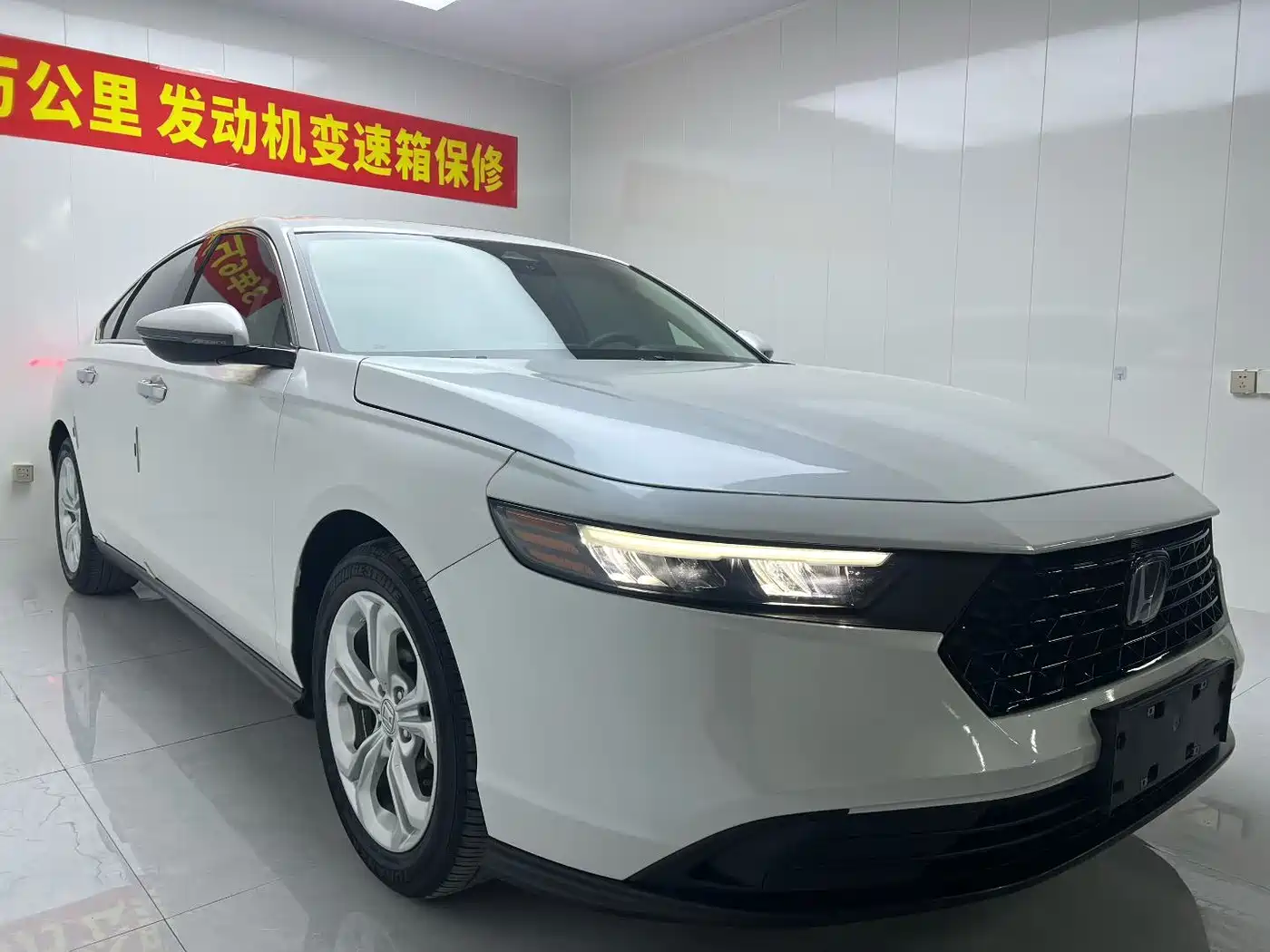 Фото 2 - Honda Accord
