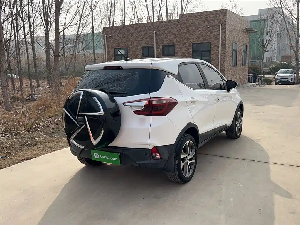 BYD Yuan 2017 1.5L Auto Cool Connect фото 12