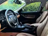 Photo 18 - BMW 3 Series
