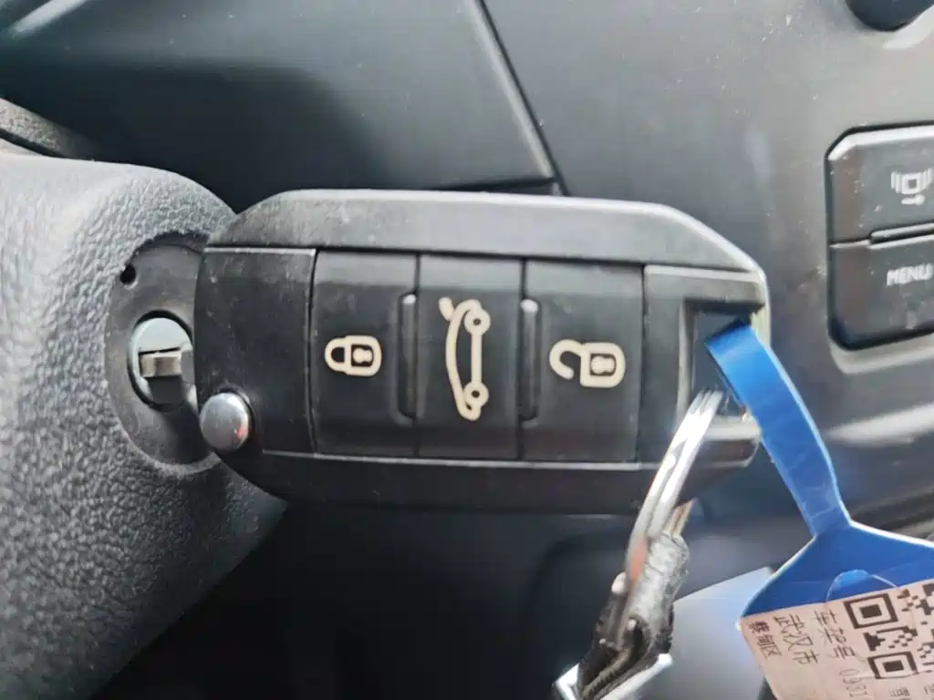 Citroën C3-XR 2017 2018 1.6L Automatic Pioneer Type