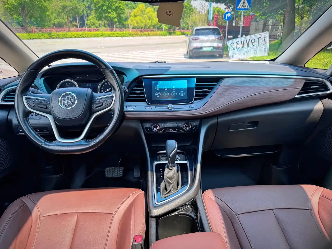Buick GL6 2018 2018 18T 6-Seater Premium