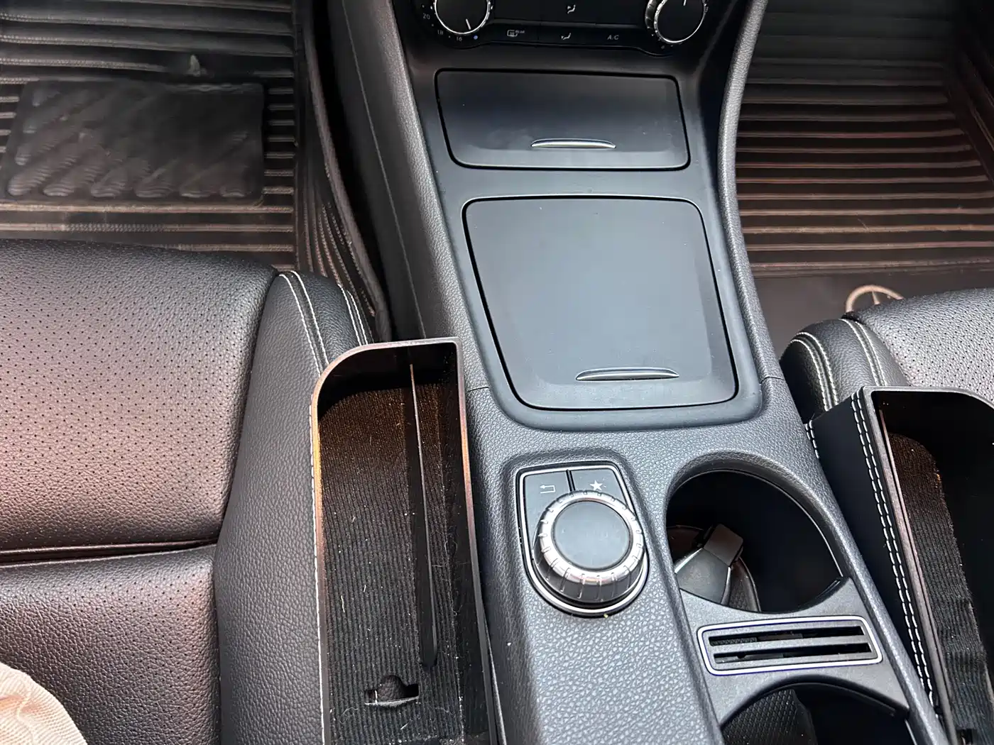 Mercedes-Benz GLA 2016 GLA 200 Dynamic фото 17