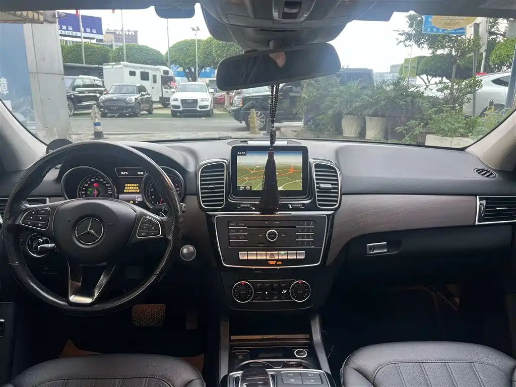 Mercedes-Benz GLE 2016 GLE 400 4MATIC фото 11