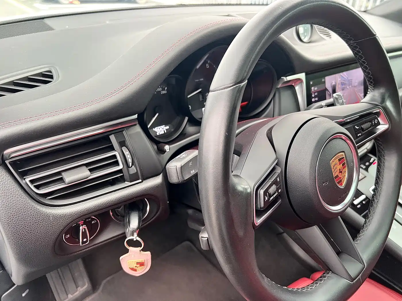 Porsche Macan 2022 Macan 2.0T фото 5