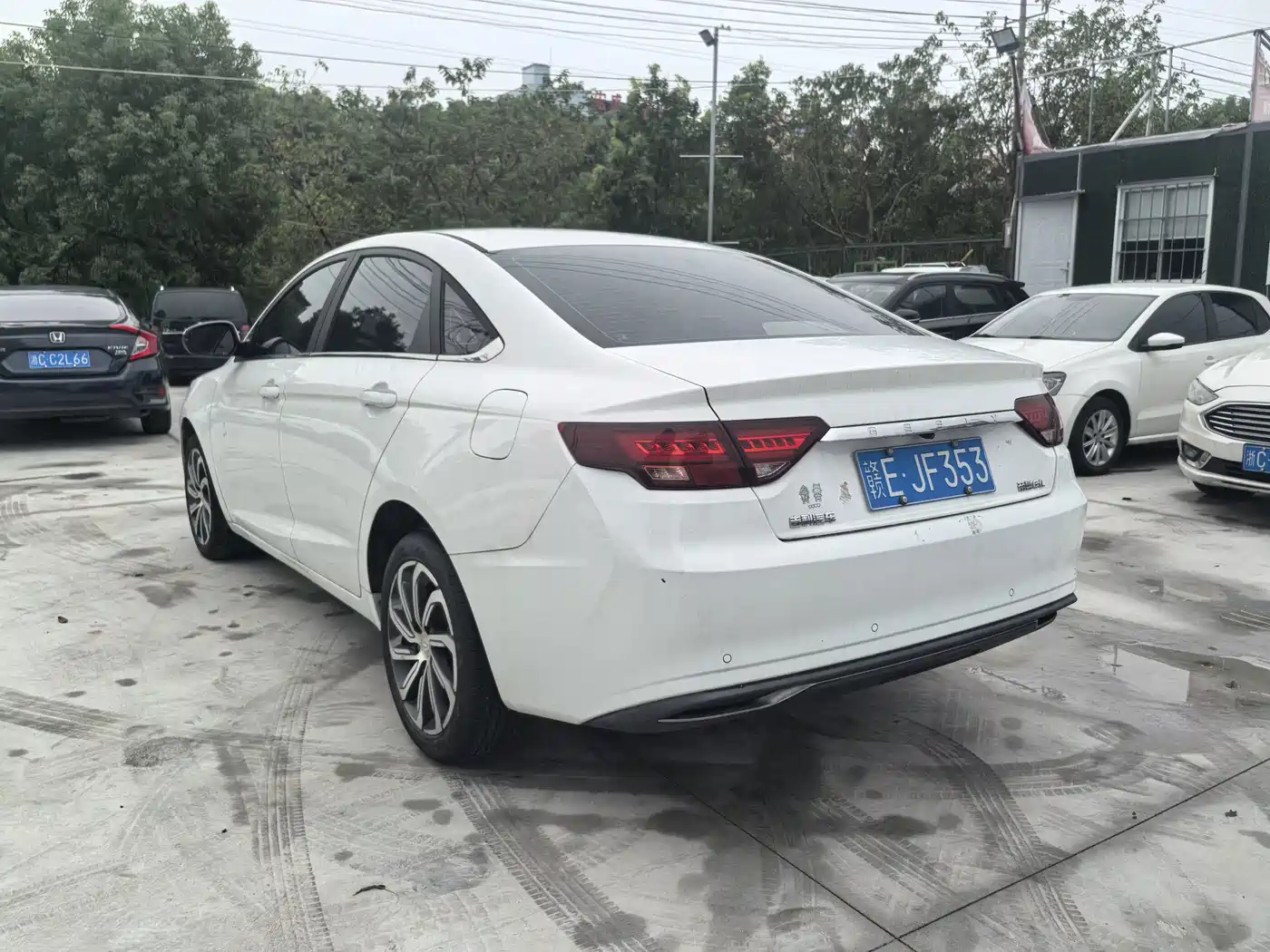 Geely Emgrand GL 2021 2021 UP 1.4T CVT Executive