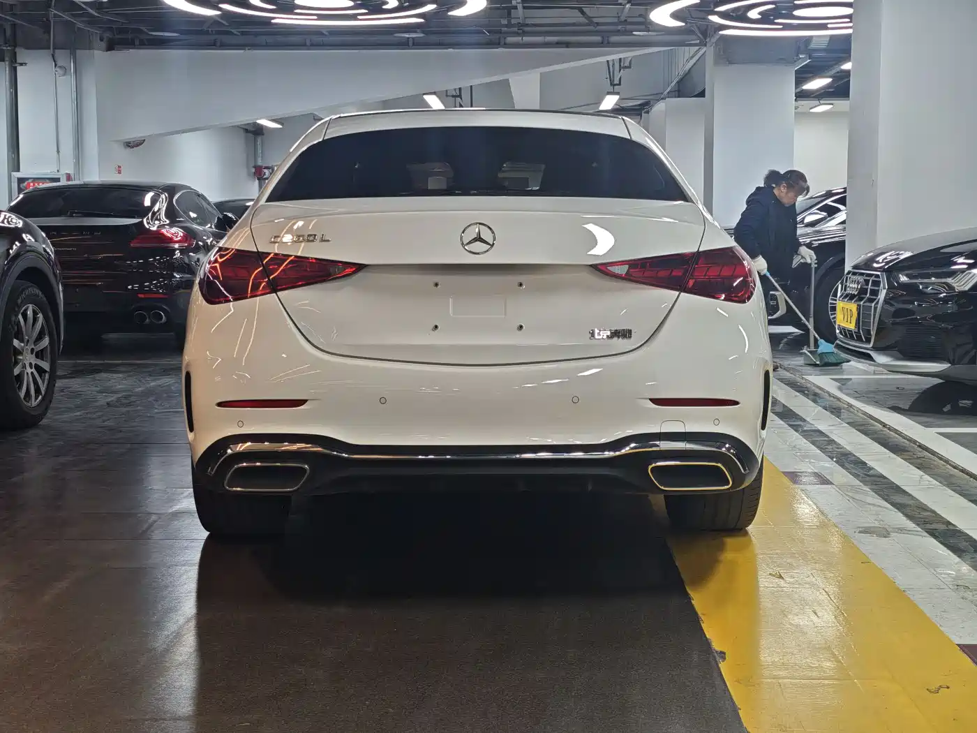Mercedes-Benz C-Class 2023 Facelift C 260 L Sport Edition фото 16