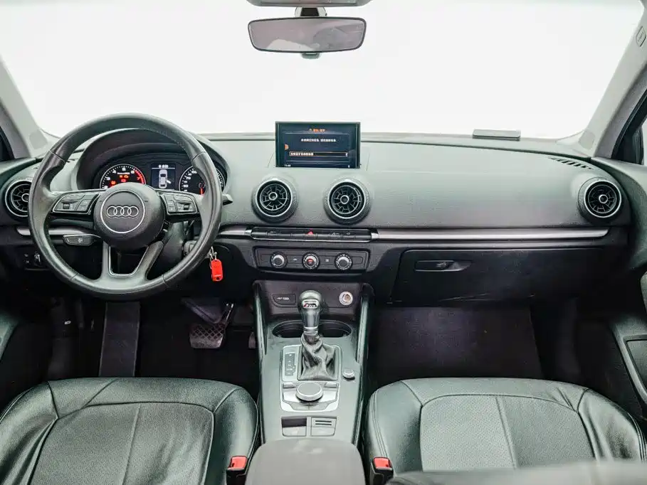 Фото 12 - Audi A3